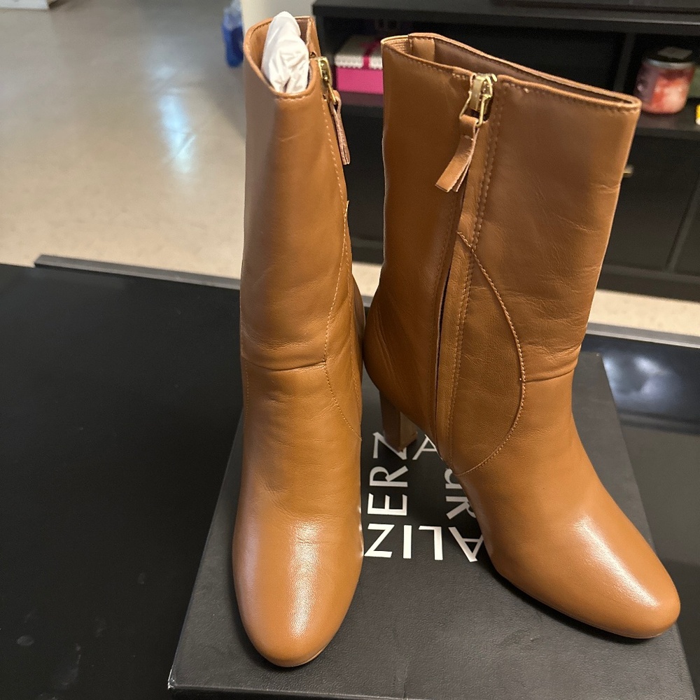 Naturalizer Harlene Zipper Leather Ankle Boots